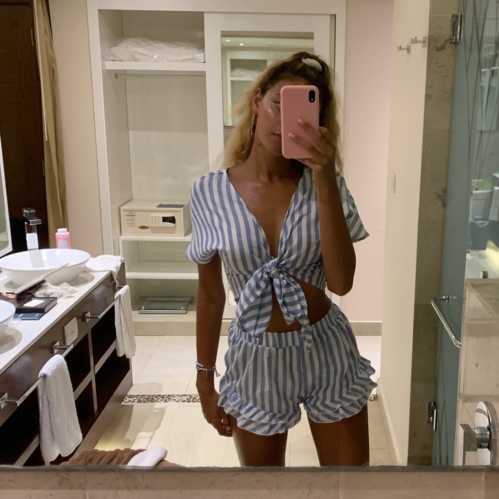 Two piece set